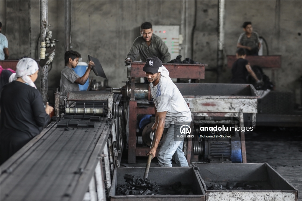 Угольщики в Египте трудятся в тяжелых условиях