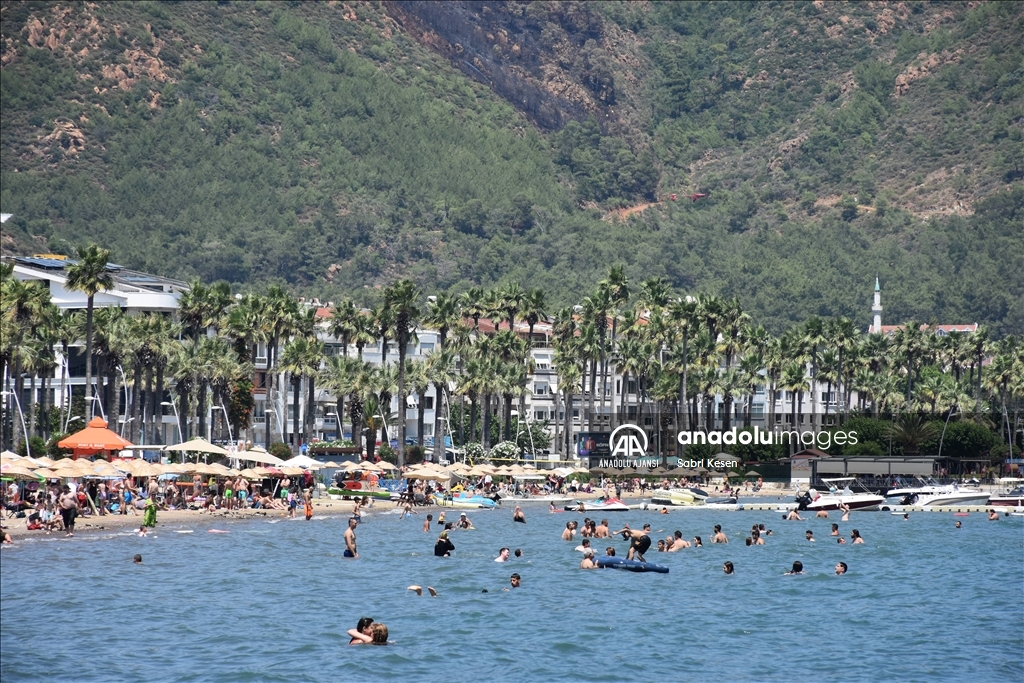 Muğla sahillerinde bayram tatili hareketliliği yaşanıyor