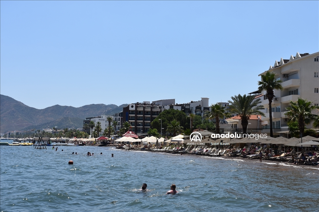Muğla sahillerinde bayram tatili hareketliliği yaşanıyor