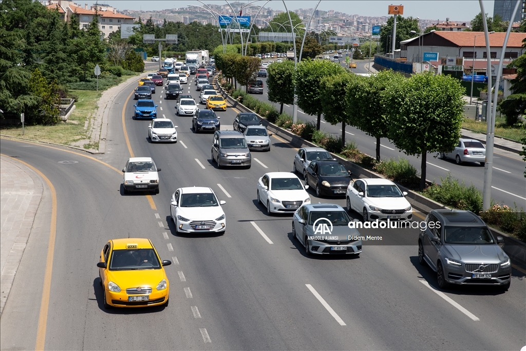Başkent yollarında bayram yoğunluğu