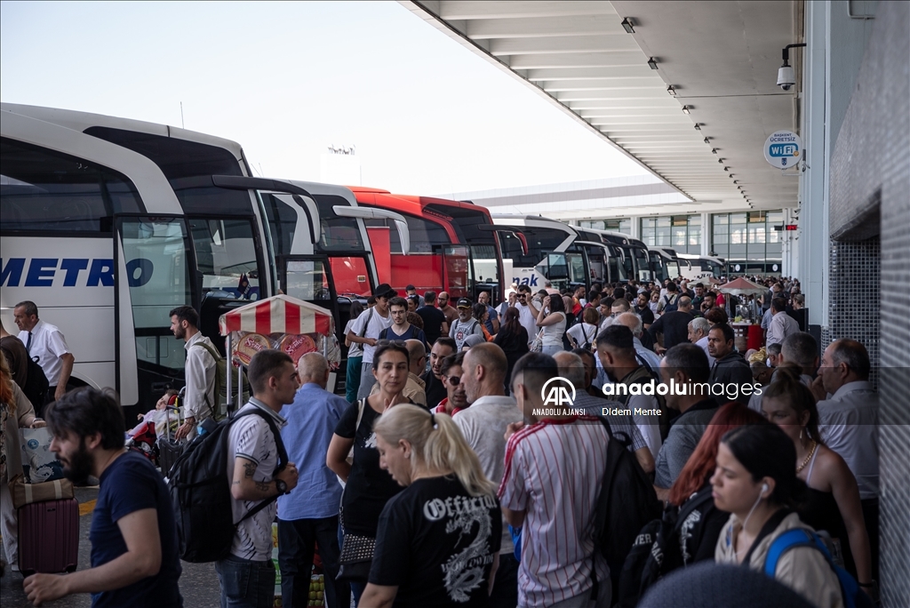 AŞTİ'de Kurban Bayramı yoğunluğu sürüyor