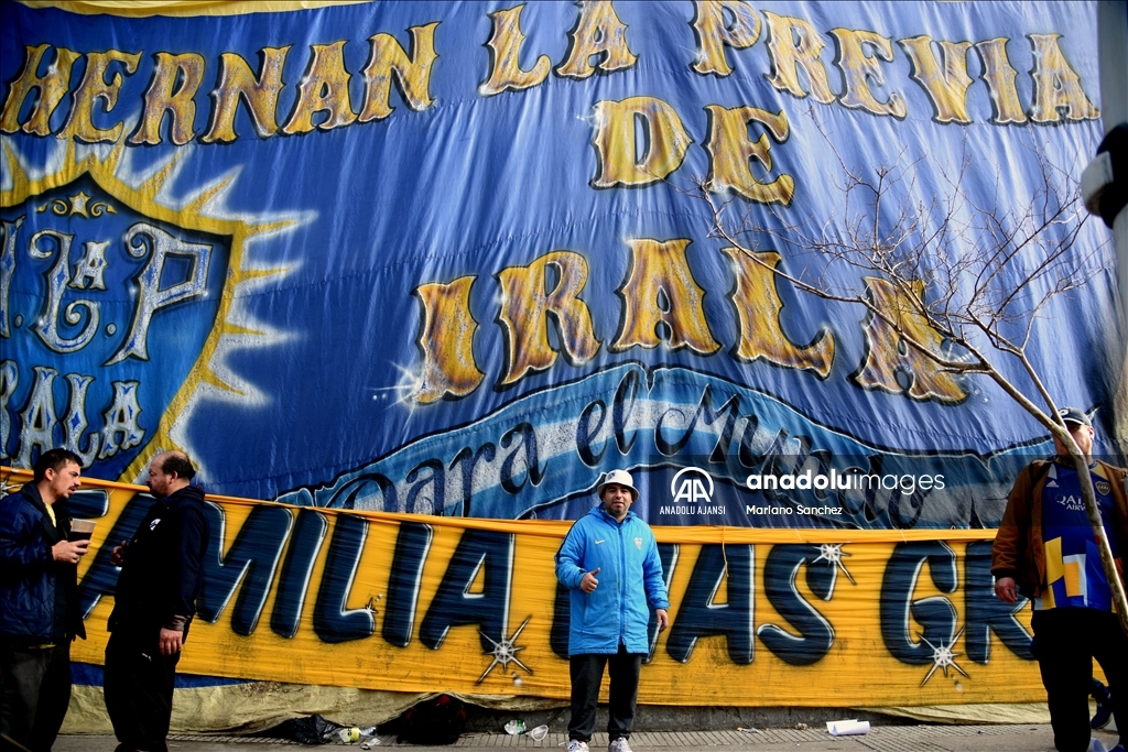 Arjantinli eski futbolcu Riquelme için veda maçı düzenlendi