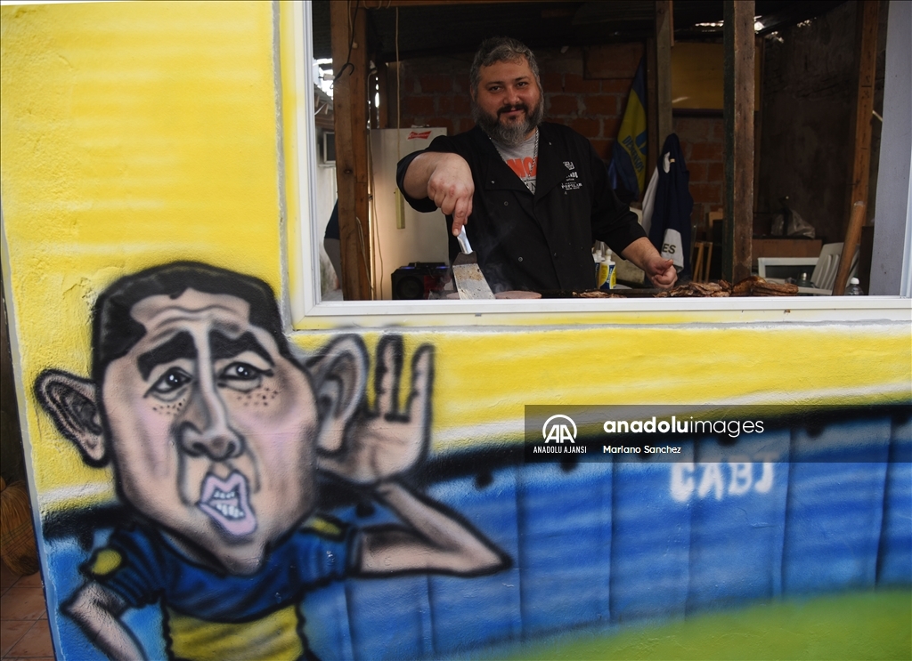 Arjantinli eski futbolcu Riquelme için veda maçı düzenlendi