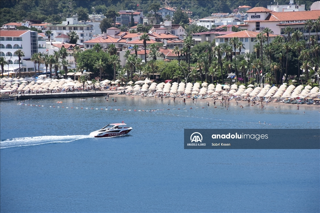 Muğla sahillerinde bayram tatili yoğunluğu yaşanıyor