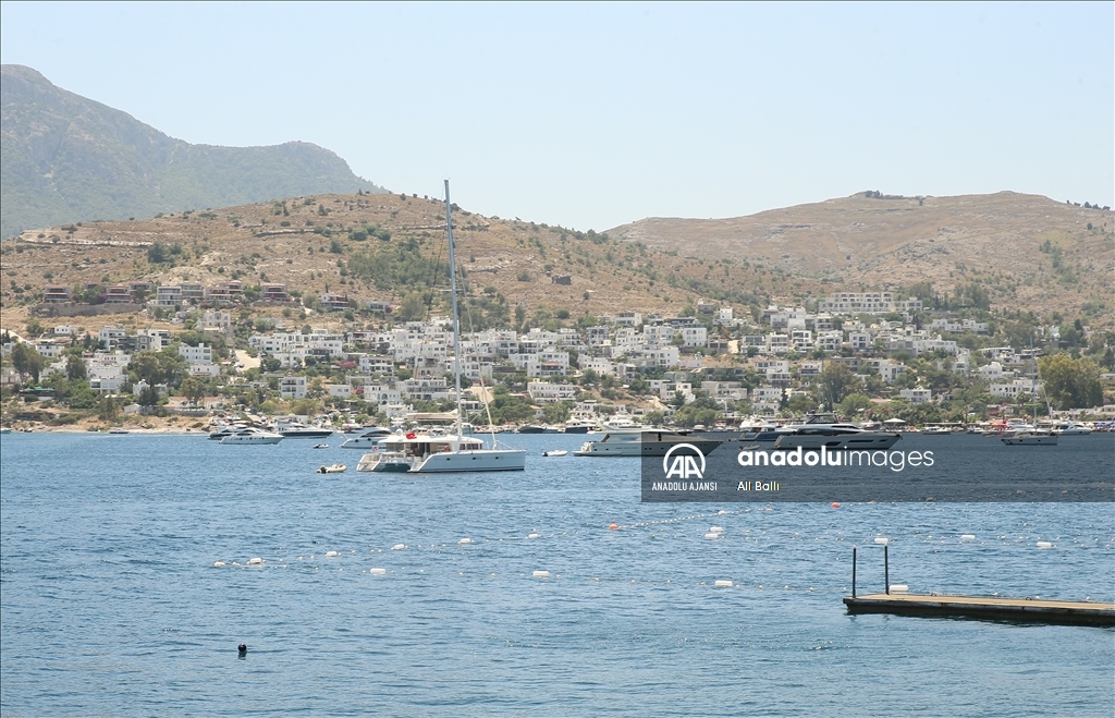 Muğla sahillerinde bayram tatili yoğunluğu yaşanıyor