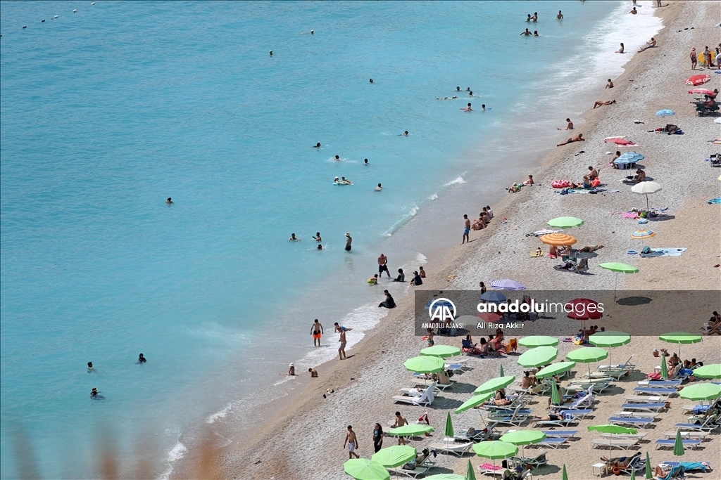Muğla sahillerinde bayram tatili yoğunluğu yaşanıyor