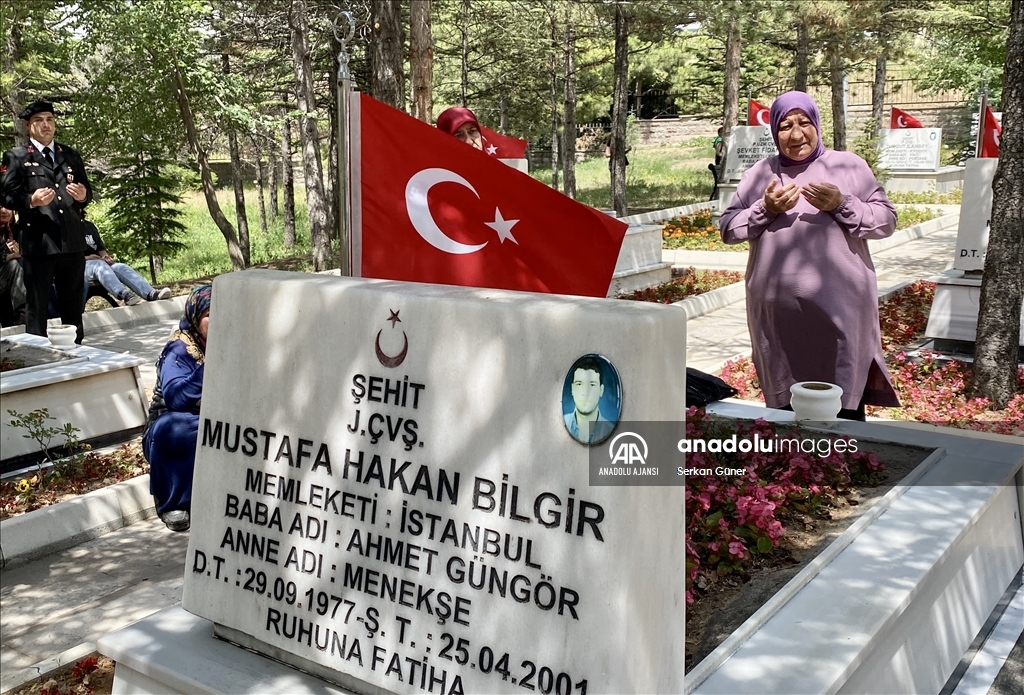 İç Anadolu'da Kurban Bayramı arifesinde şehitlikler ziyaret edildi