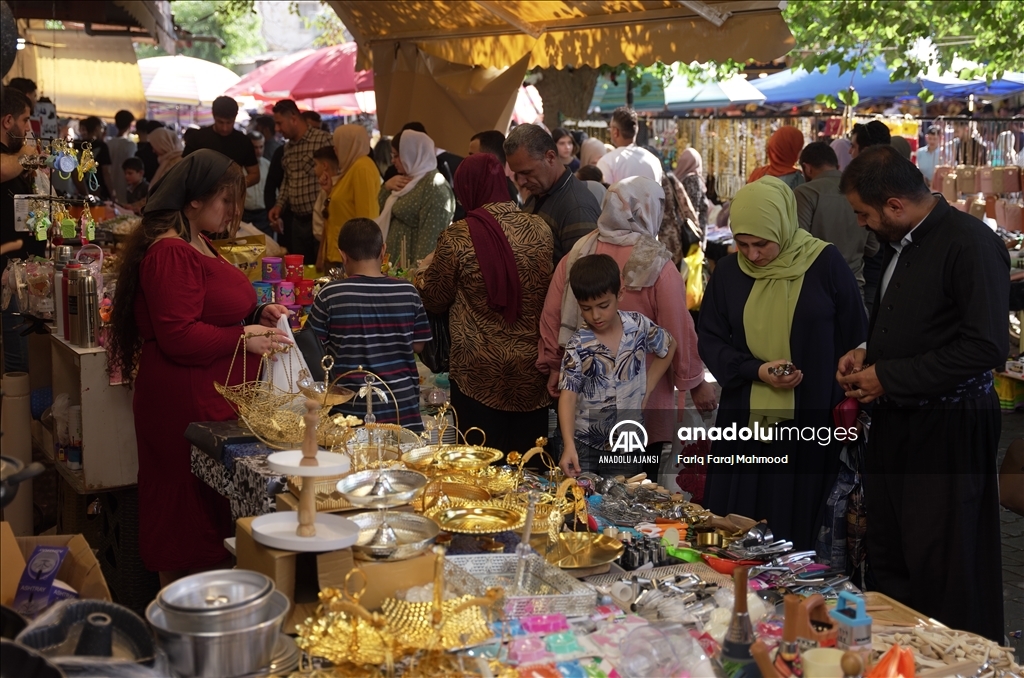 Süleymaniye'de çarşı ve pazarlarda bayram hareketliliği yaşanıyor