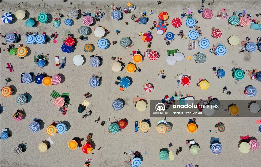 В преддверии праздника Курбан-Байрамы к Эгейскому побережью Турции стекаются тысячи туристов