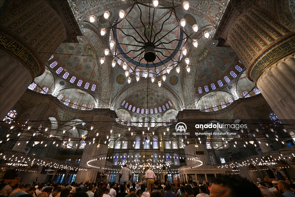 İstanbul'da bayram namazı kılındı