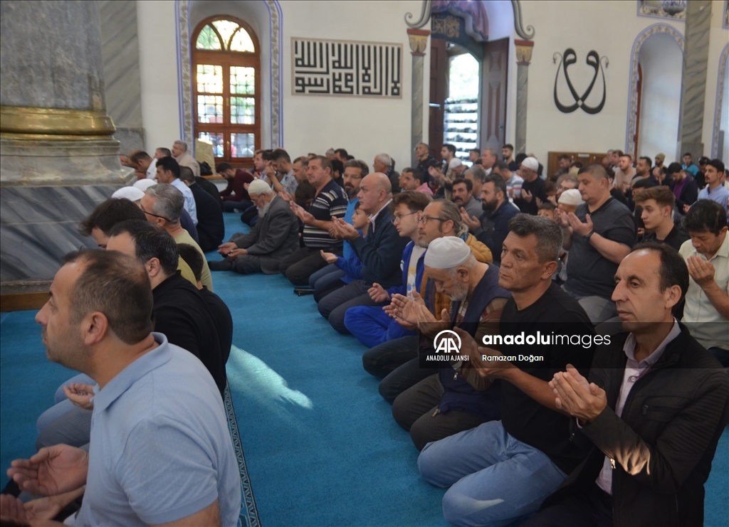 Kütahya'da bayram namazı kılındı