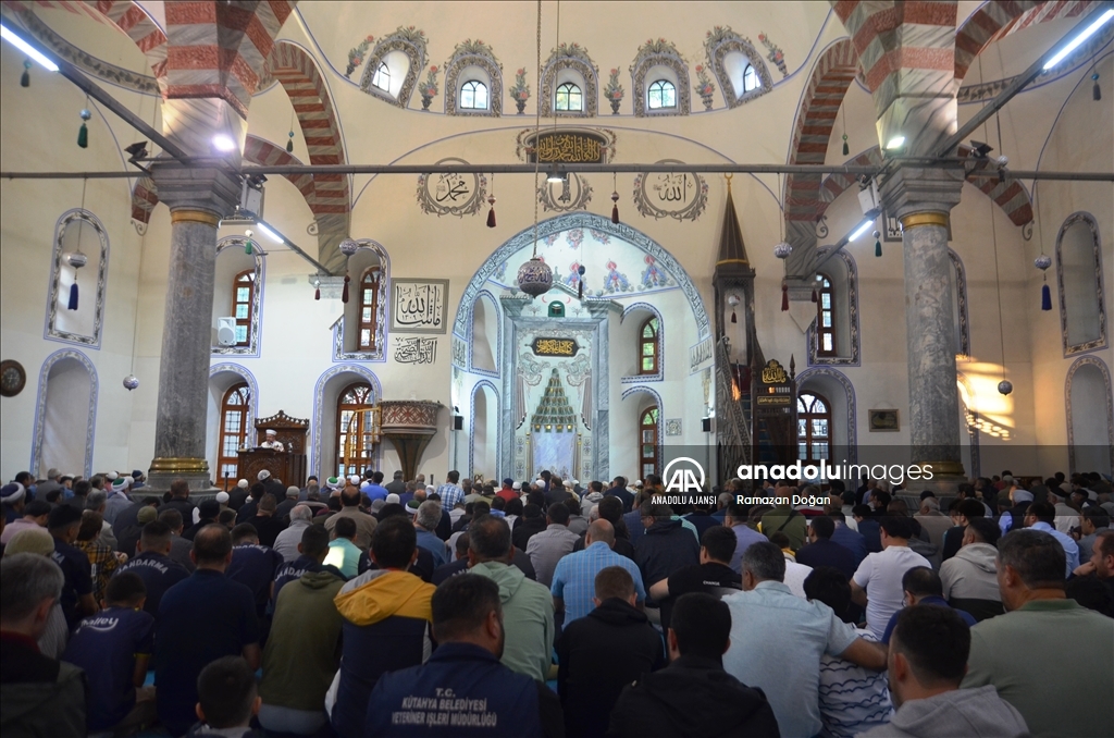 Kütahya'da bayram namazı kılındı