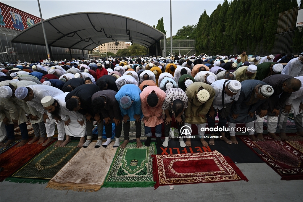 İspanya'da Kurban Bayramı namazı kılındı