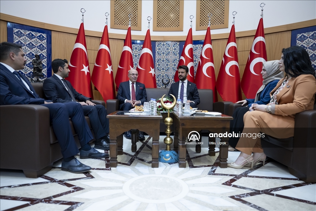 MHP'de siyasi partilerle bayramlaşma