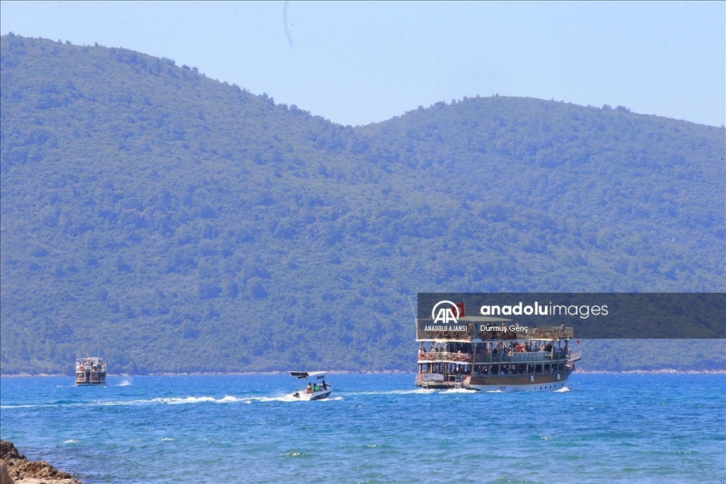 Muğla sahillerinde bayramın ikinci gününde de yoğunluk yaşandı