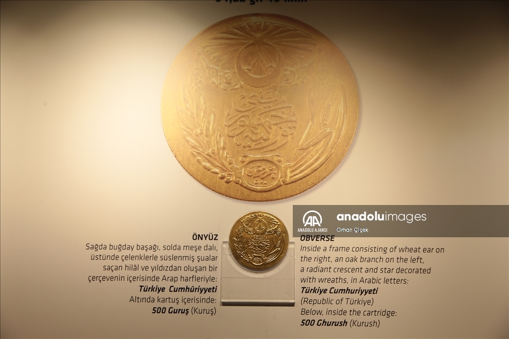 Cumhuriyet'in en eski altın paraları Antalya'da sergileniyor