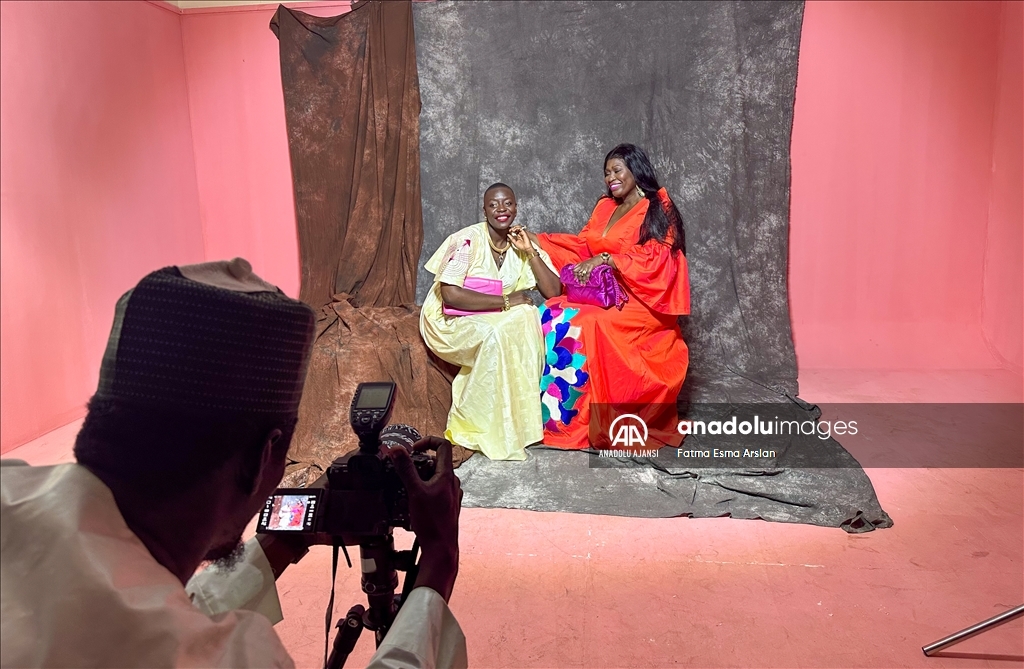 Senegal'de genç fotoğrafçıların yaşattığı bayram geleneği: "Ndewendeul"