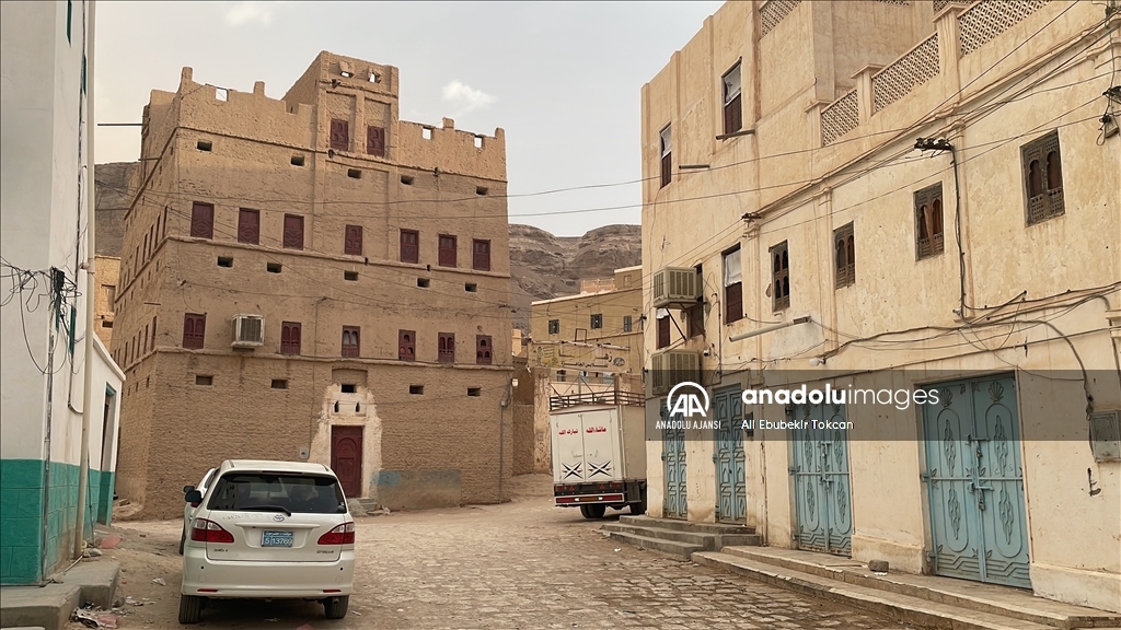 Yemen'in dağlarla çevrili şehri: Hadramut