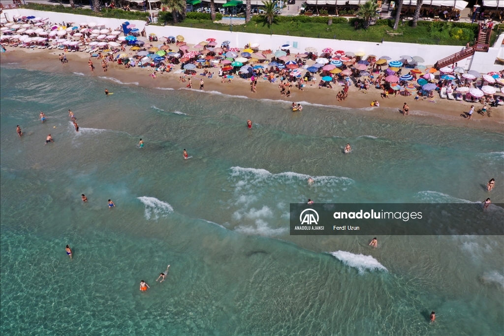 İzmir, Aydın ve Denizli'deki turistik tesisler bayram tatilini dolu geçirdi