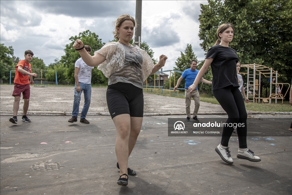 Dance therapy for teenagers and kids in Kharkiv