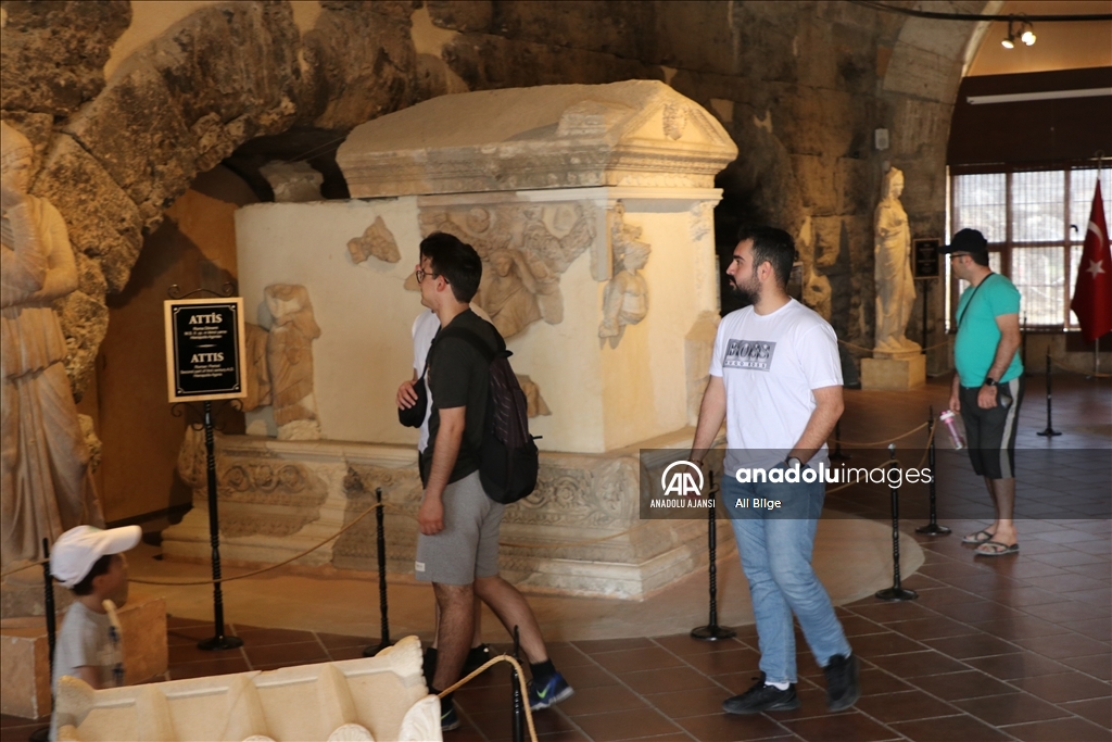 İzmir, Aydın ve Denizli'deki turistik tesisler bayram tatilini dolu geçirdi