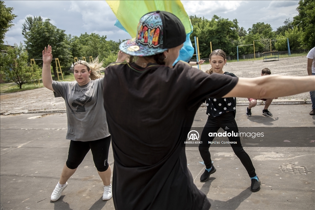 Dance therapy for teenagers and kids in Kharkiv