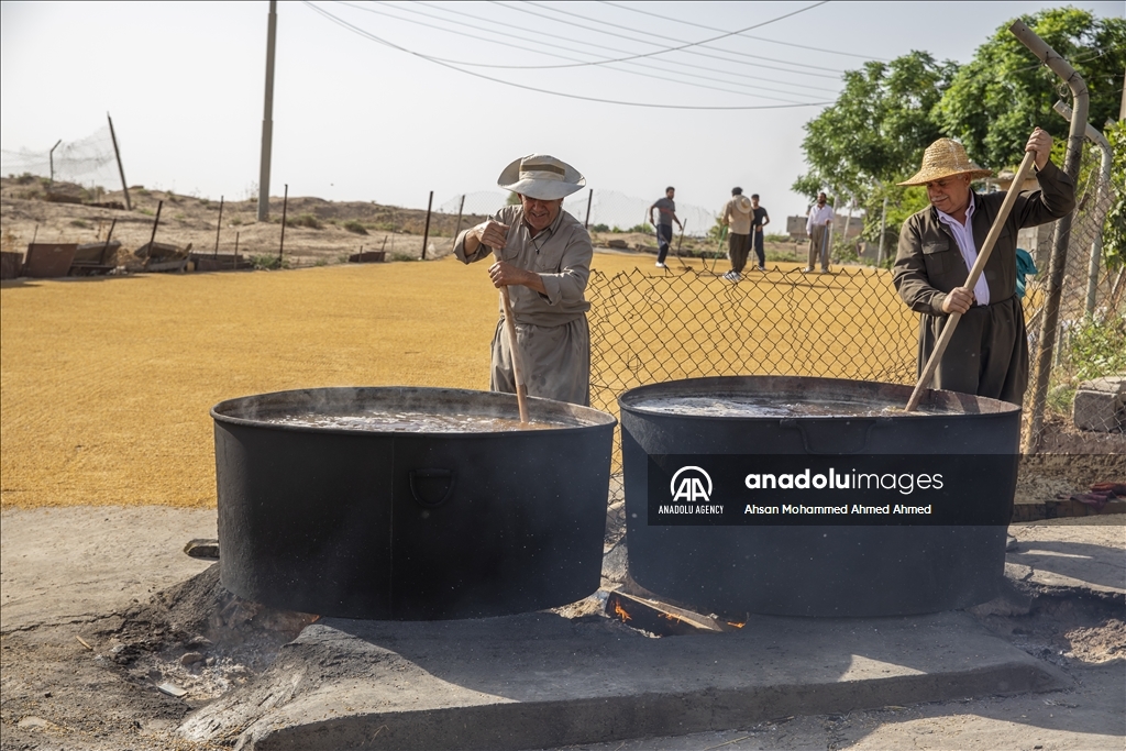 لە هەرێمی کوردستان ساوار و بڕوێش و گەنمەکوتا تا ئێستاش بە رێگای نەریتی دروست دەکرێت