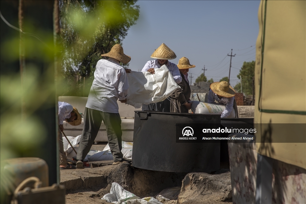 لە هەرێمی کوردستان ساوار و بڕوێش و گەنمەکوتا تا ئێستاش بە رێگای نەریتی دروست دەکرێت