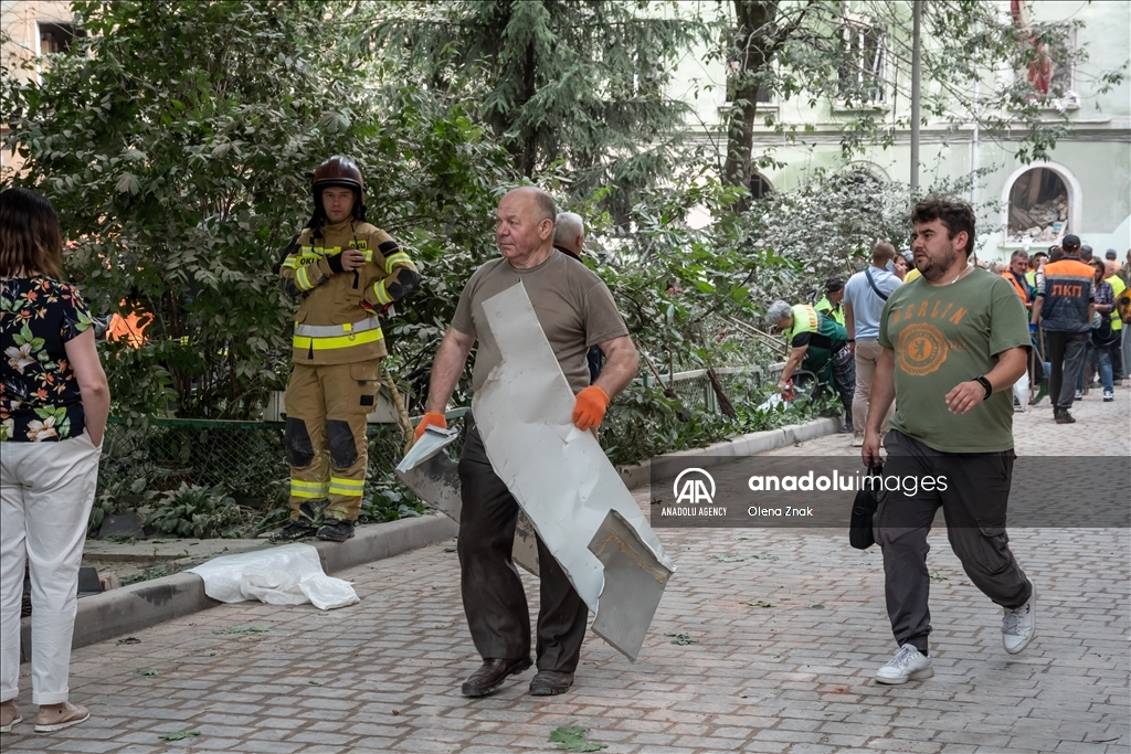 4 people died as a result of Russian missile hitting an apartment in Lviv