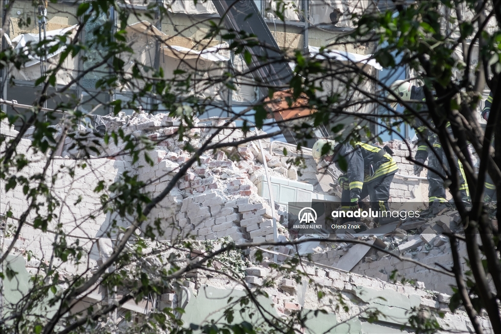 4 people died as a result of Russian missile hitting an apartment in Lviv