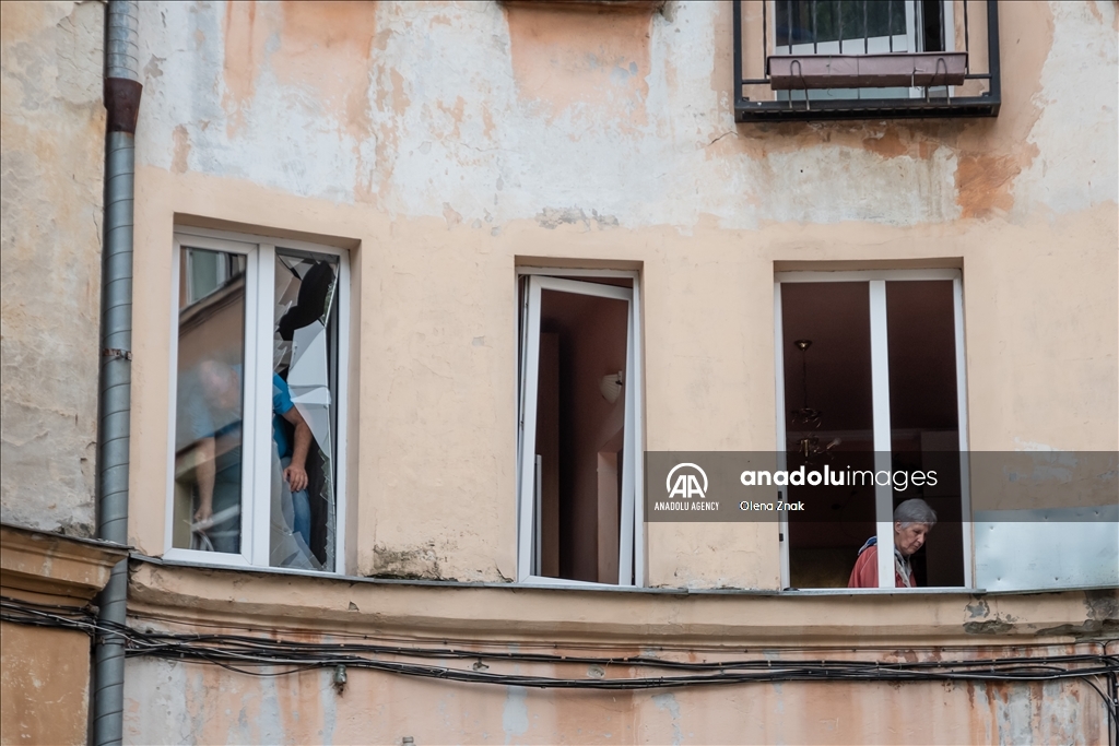 4 people died as a result of Russian missile hitting an apartment in Lviv