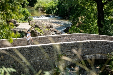 Vrućine u Podgorici: Građani osvježenje traže na kupalištima rijeka