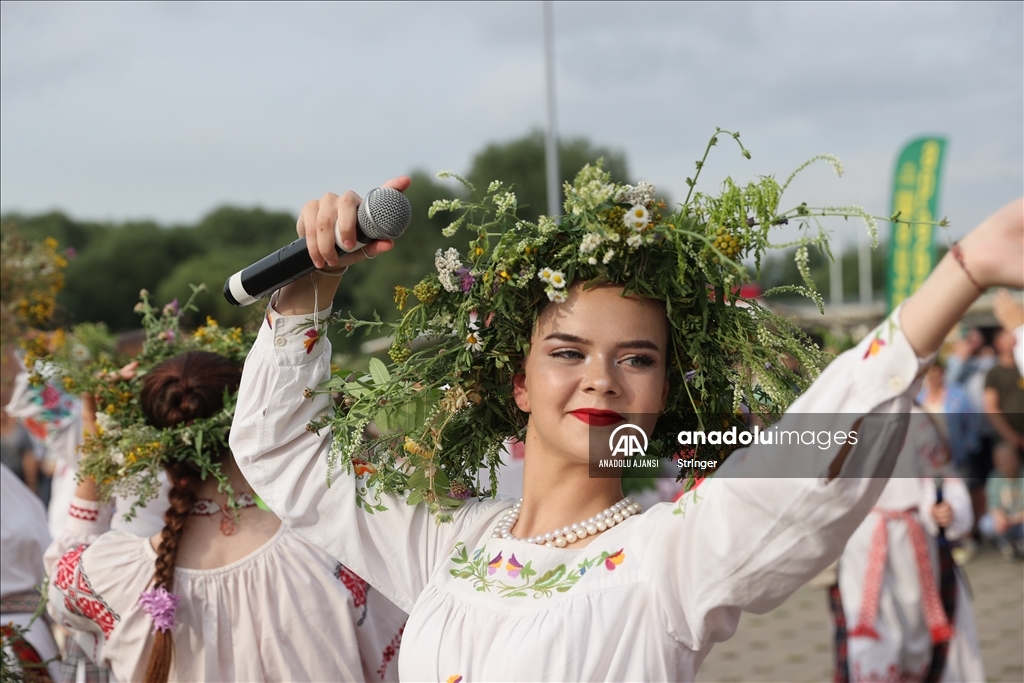 Belarus'ta yaz gün dönümü festivali ''İvan Kupala'' kutlandı