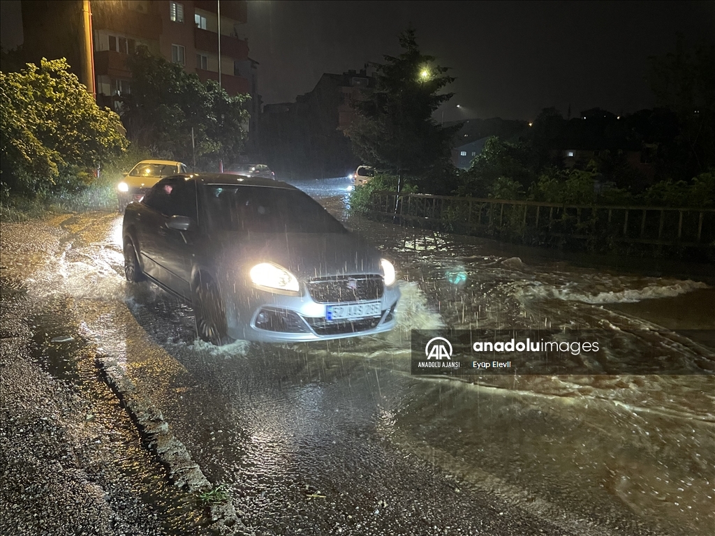 Ordu'da sağanak etkili oluyor
