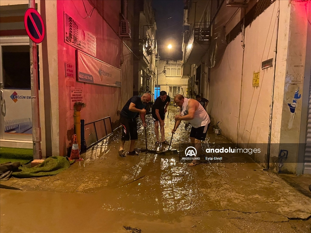 Ordu'da sağanak etkili oluyor