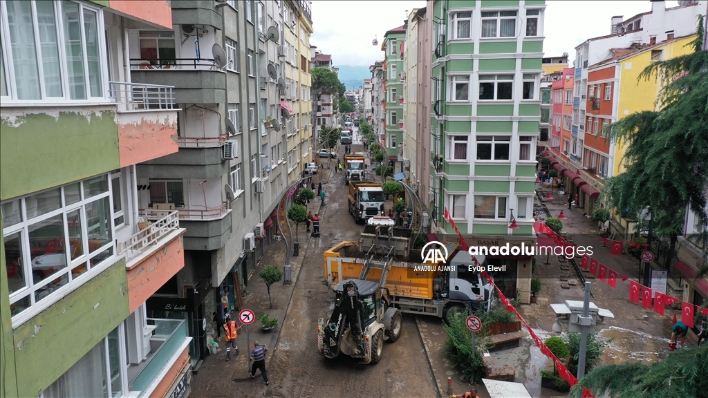 Ordu'da sağanağın yol açtığı tahribat gideriliyor