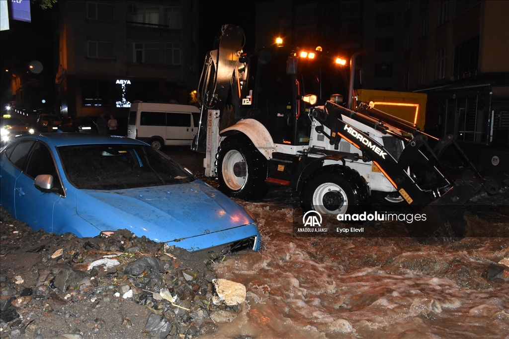 Ordu'da sağanak heyelana yol açtı