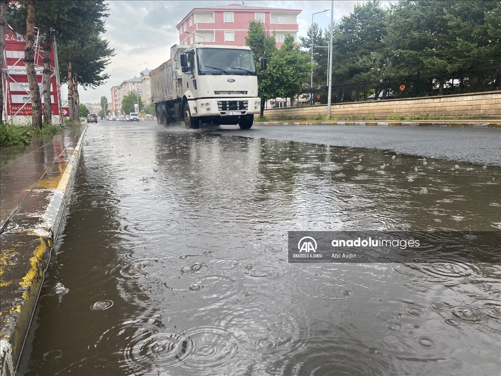 Ardahan'da sağanak etkili oldu