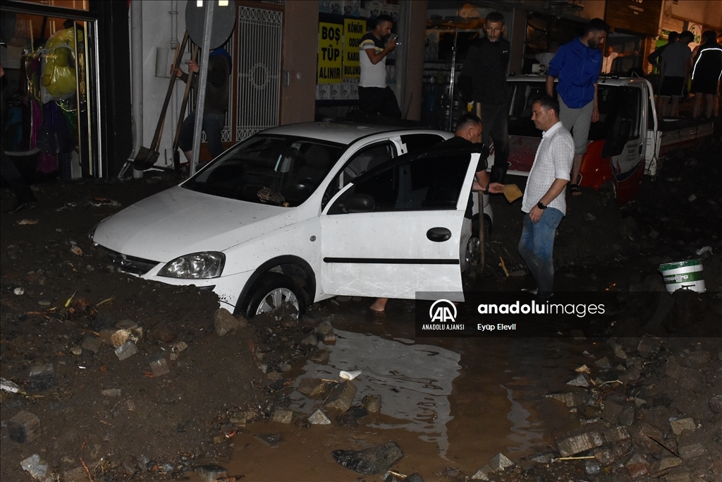 Ordu'da sağanak heyelana yol açtı