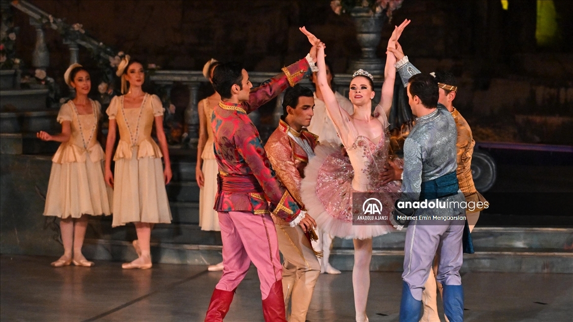 Uluslararası Efes Opera ve Bale Festivali'nde hedef "turist seyirci"