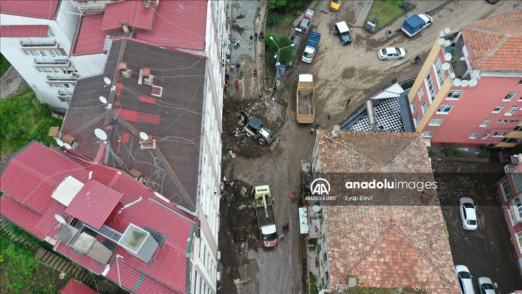 Ordu'da sağanağın yol açtığı tahribat gideriliyor
