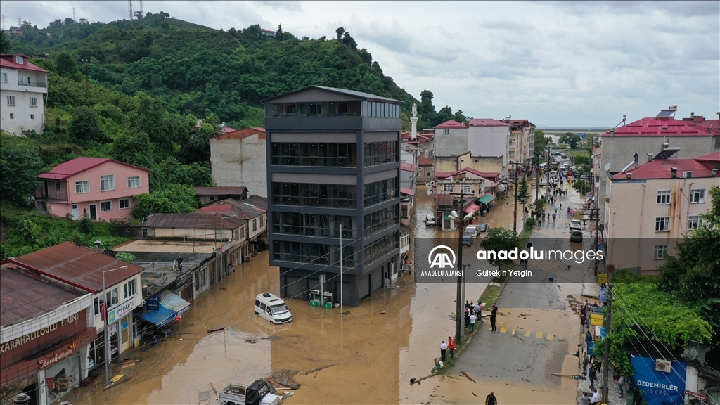 Giresun'da şiddetli yağış etkili oluyor