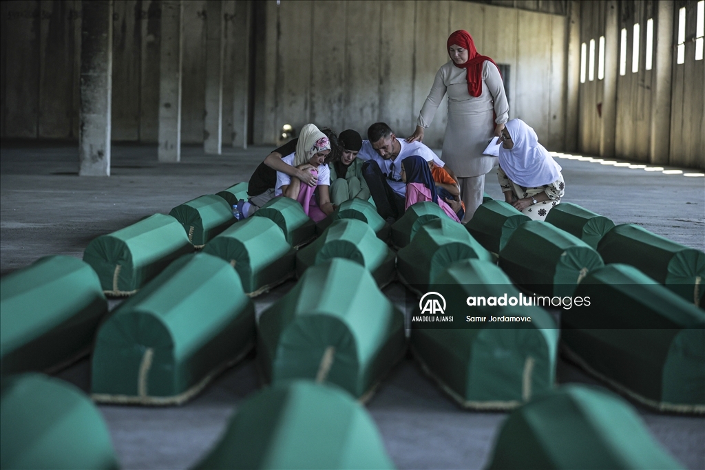 Srebrenitsa soykırımının 28. yılı