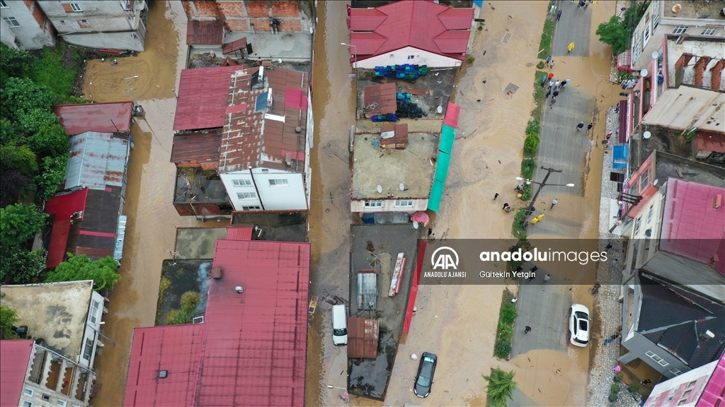 Giresun'da şiddetli yağış etkili oluyor