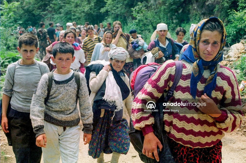 "Srebrenitsa Cehennemi''nden kaçanların ölüm yürüyüşü