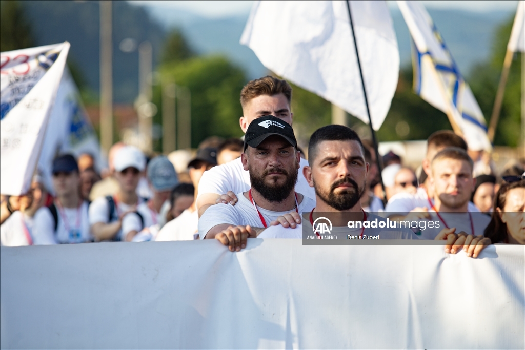 پایان «راهپیمایی صلح» یادبود نسل‌کشی سربرنیتسا
