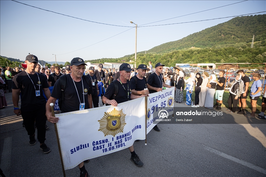 پایان «راهپیمایی صلح» یادبود نسل‌کشی سربرنیتسا