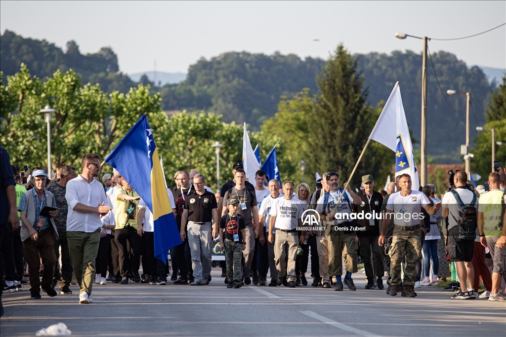 پایان «راهپیمایی صلح» یادبود نسل‌کشی سربرنیتسا