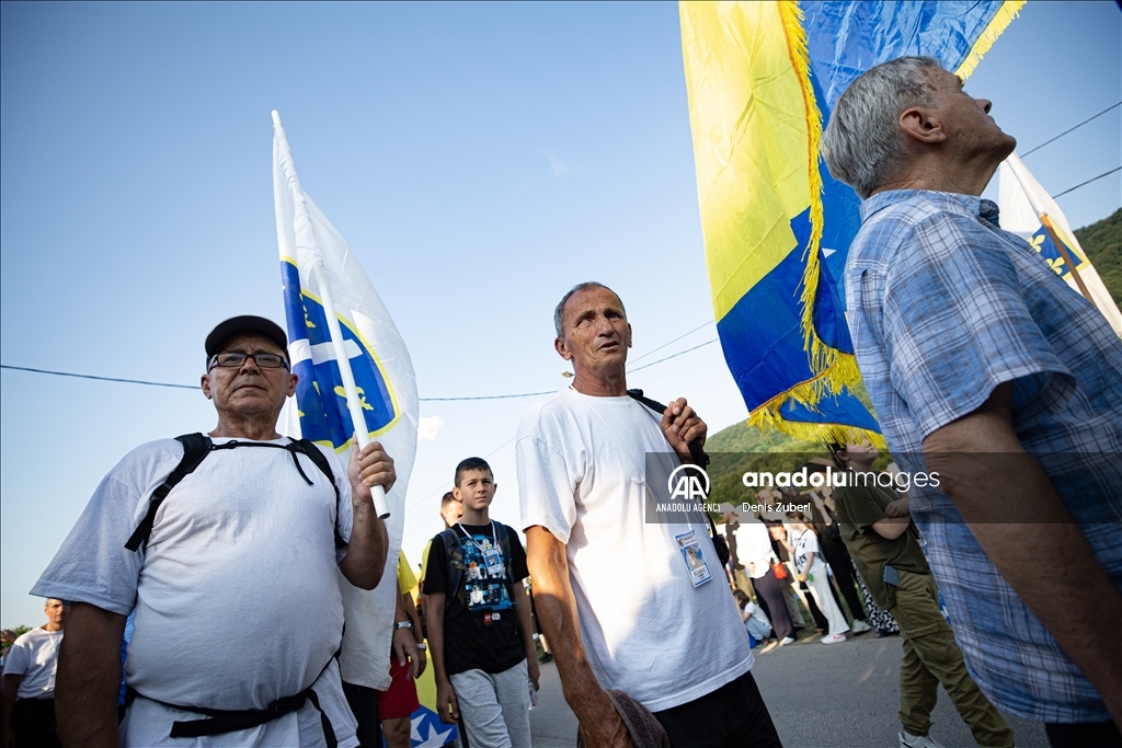 پایان «راهپیمایی صلح» یادبود نسل‌کشی سربرنیتسا