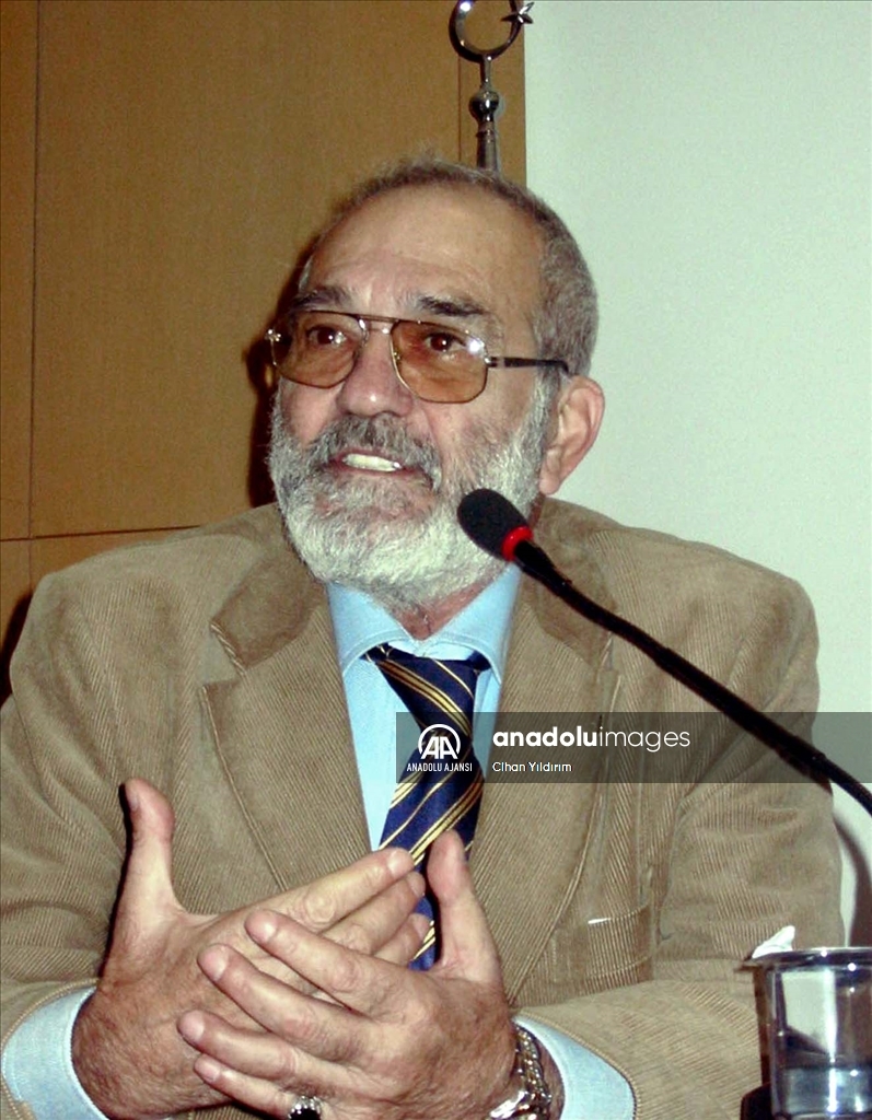 Usta oyuncu Fikret Hakan'ın vefatının üzerinden 6 yıl geçti